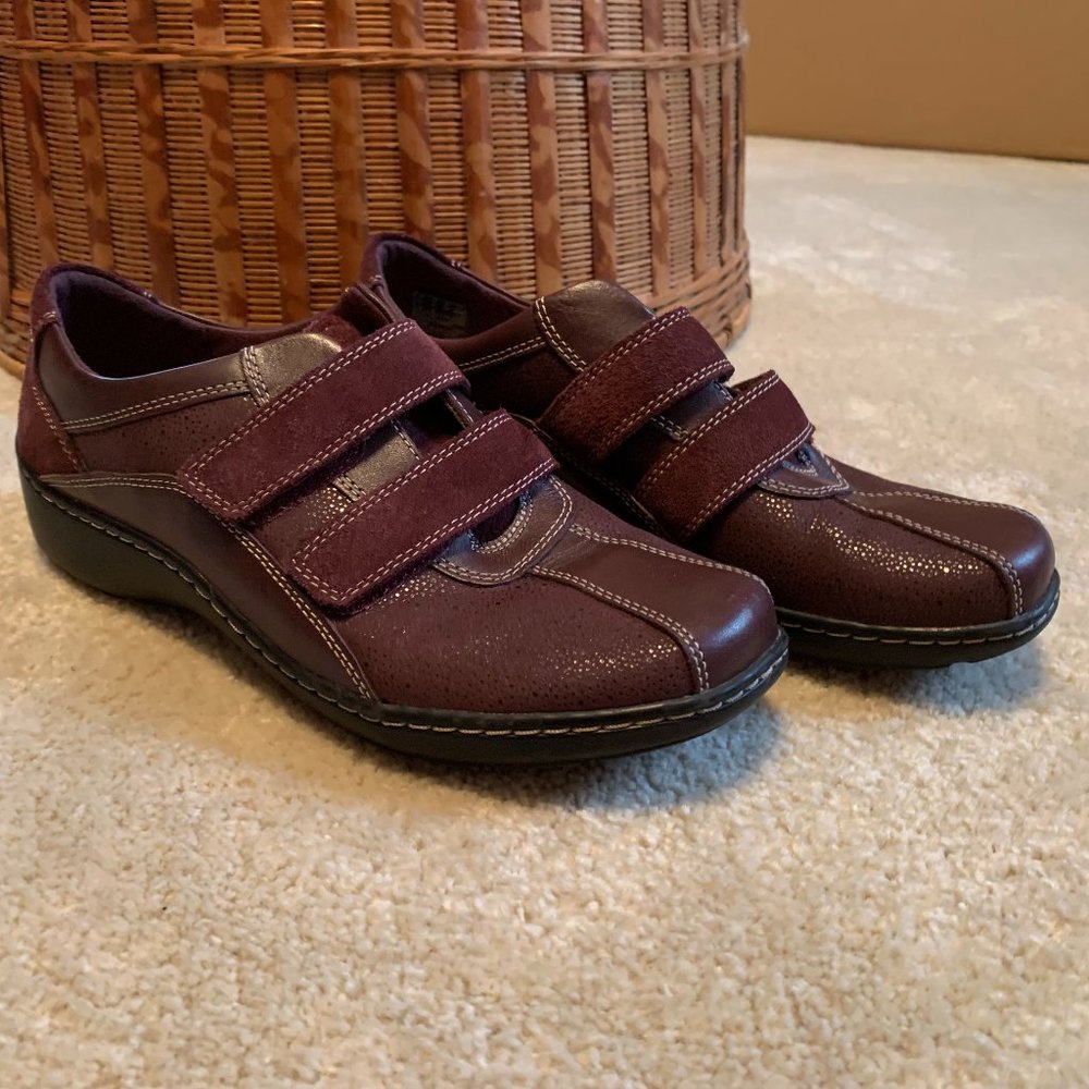 EUC Collections by Clark's Burgundy Cora Azalia Comfort Shoe Size 8